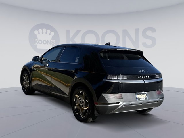 2024 Hyundai IONIQ 5 SE Image 8 of 24