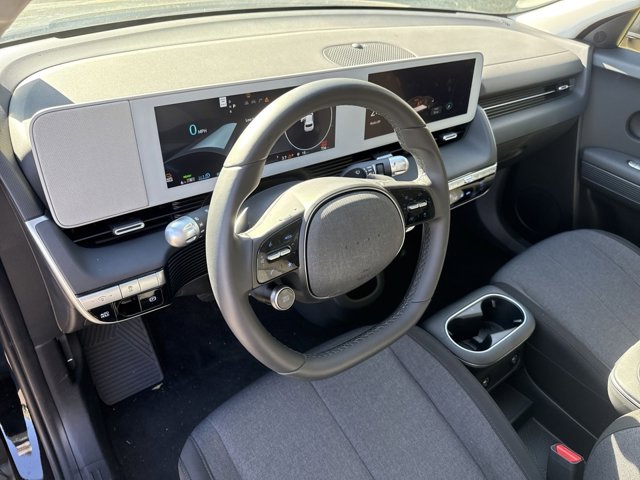 2024 Hyundai IONIQ 5 SE Image 14 of 24