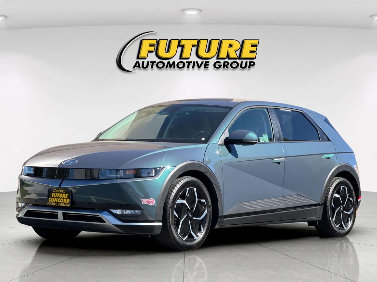 2024 Hyundai IONIQ 5 SEL Image 1 of 28