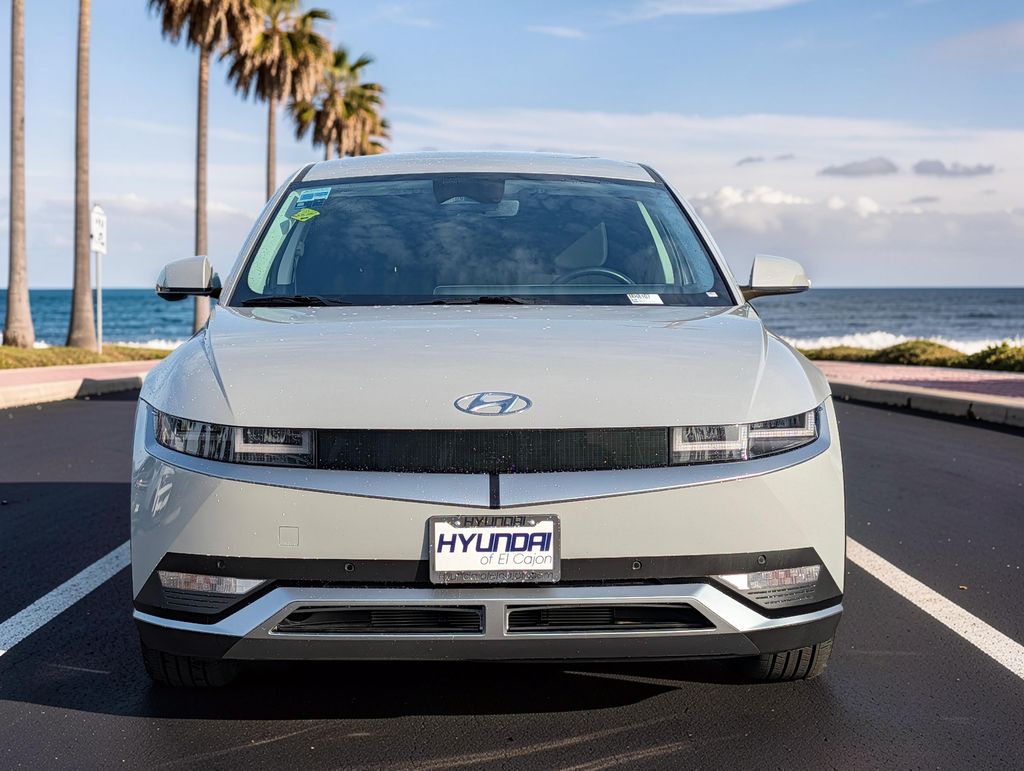 2024 Hyundai IONIQ 5 SEL Image 3 of 34