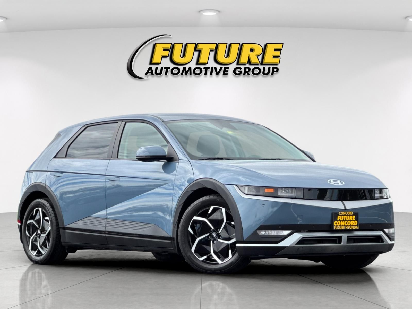 2024 Hyundai IONIQ 5 SEL Image 3 of 28