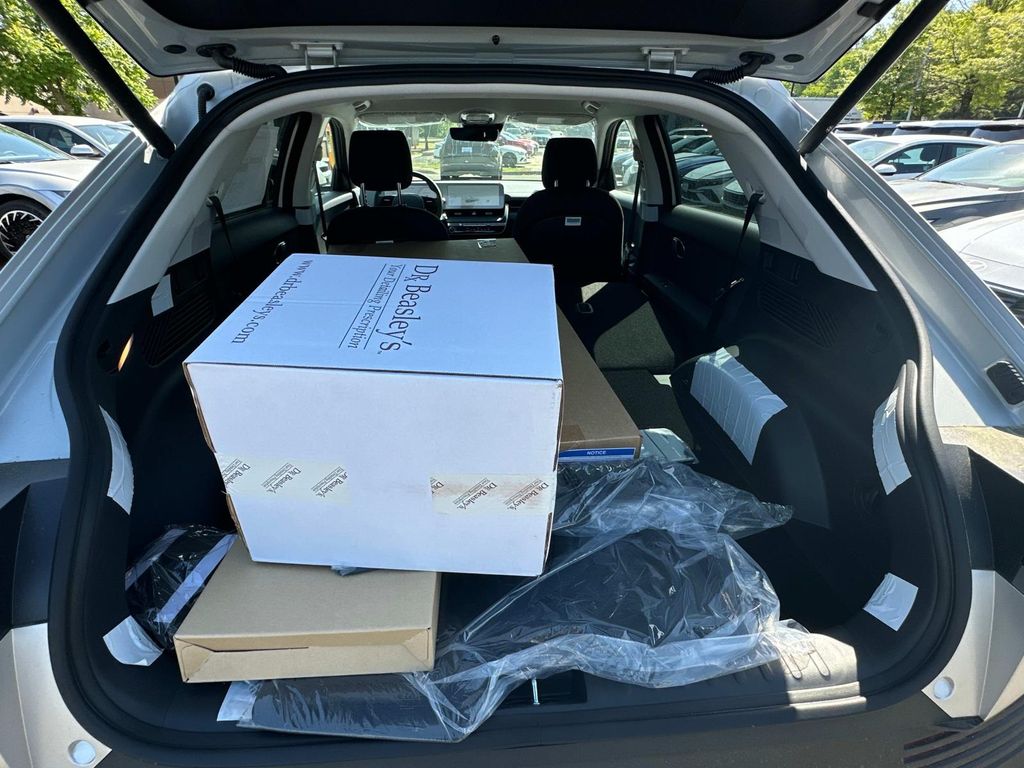 2024 Hyundai IONIQ 5 SEL Image 21 of 23