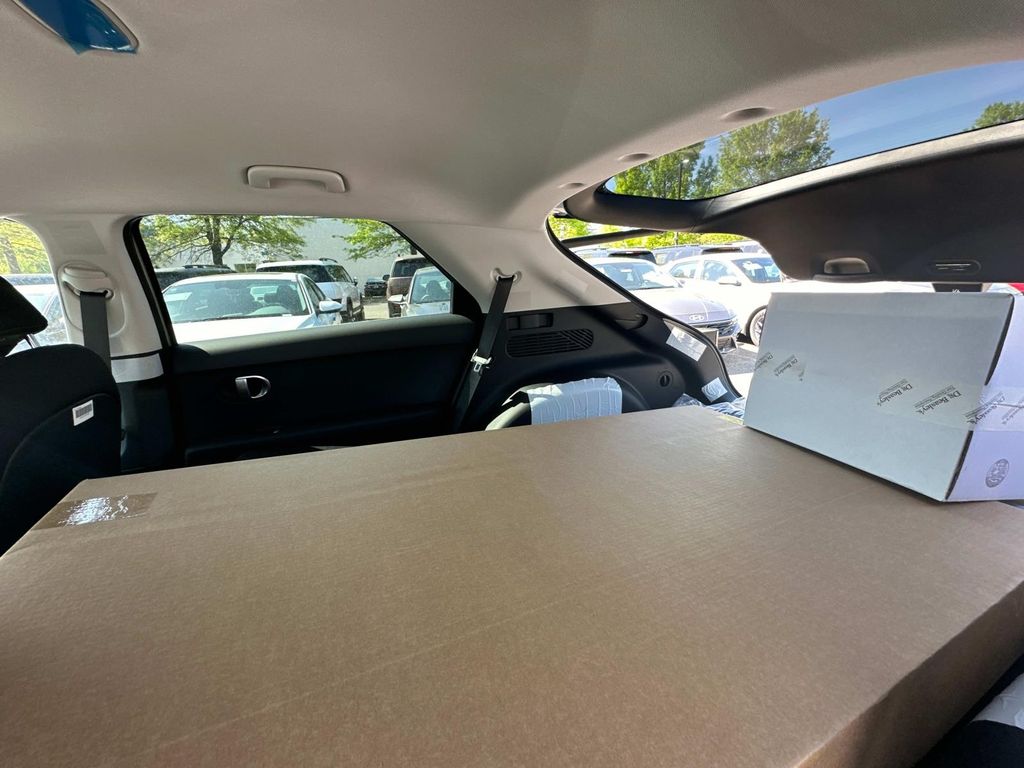 2024 Hyundai IONIQ 5 SEL Image 19 of 23