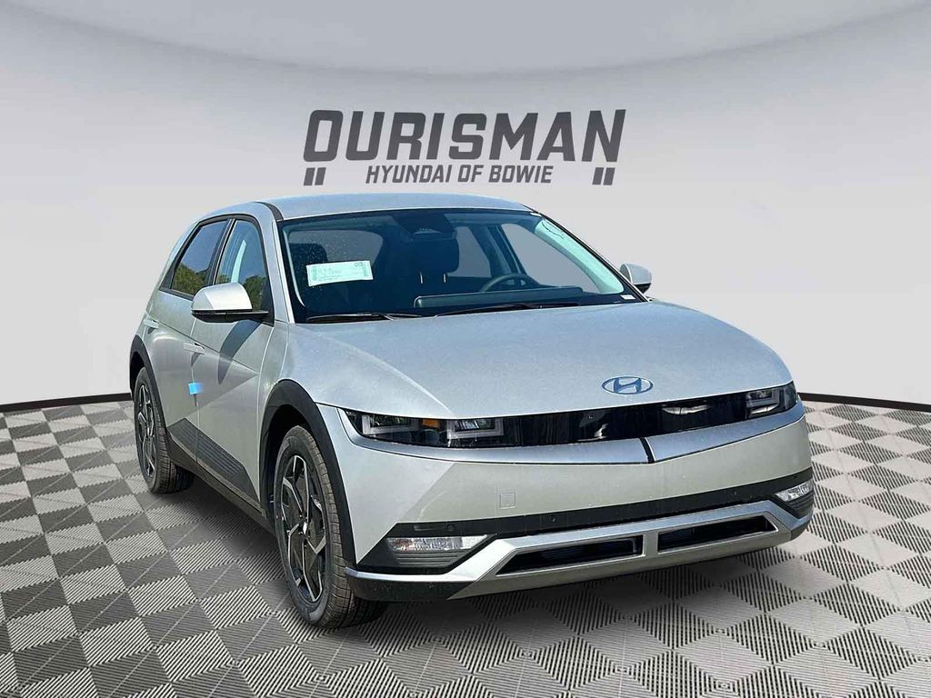 2024 Hyundai IONIQ 5 SEL Image 3 of 23