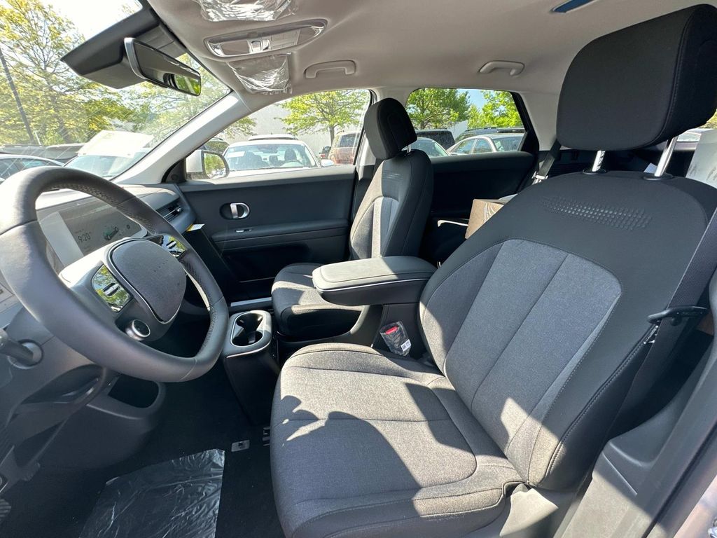 2024 Hyundai IONIQ 5 SEL Image 18 of 23