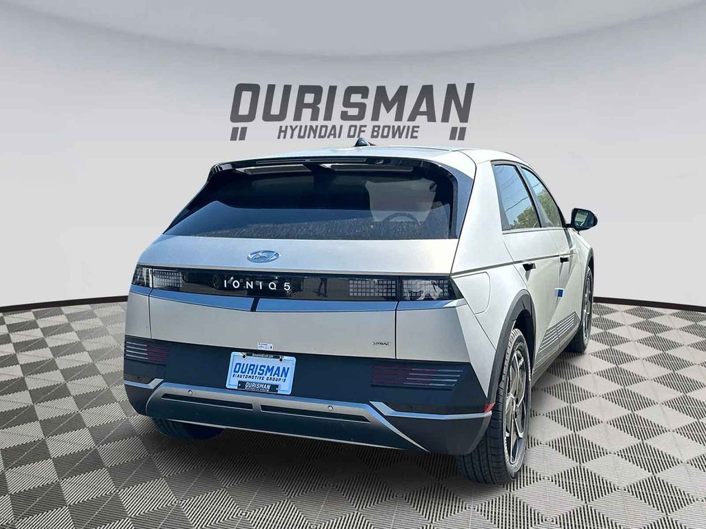 2024 Hyundai IONIQ 5 SEL Image 4 of 23