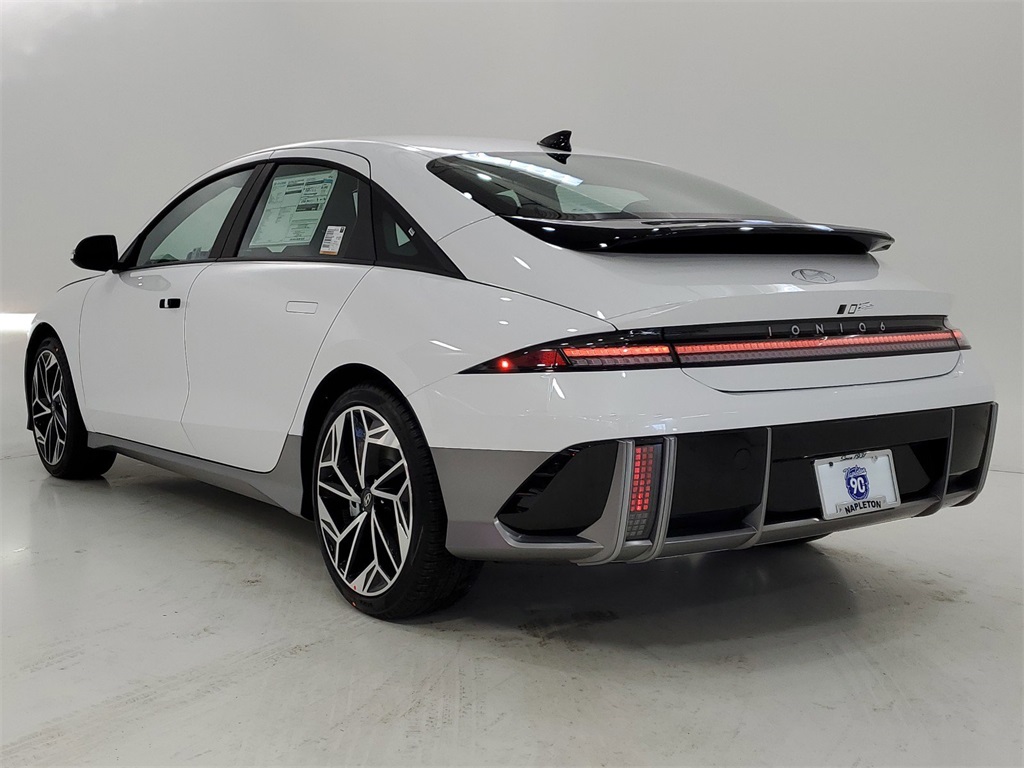 Vehicle image 5 of 30