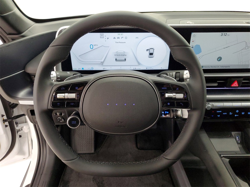 Vehicle image 20 of 30