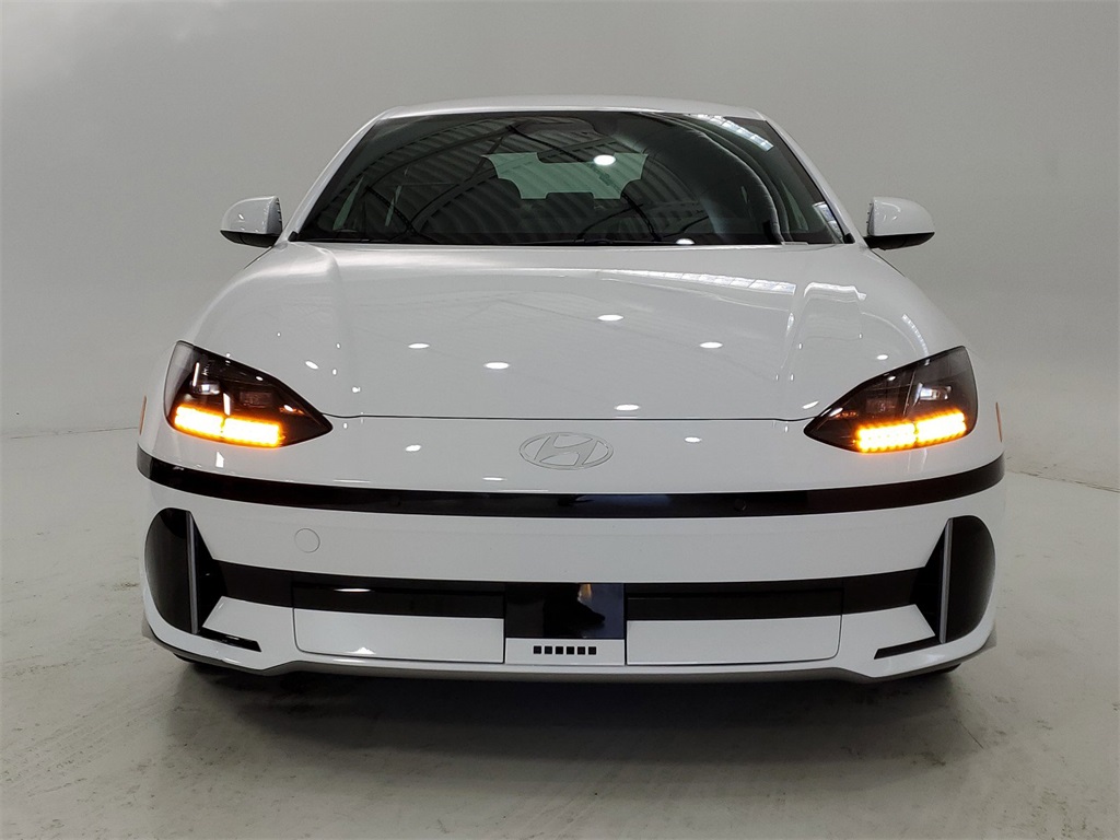 Vehicle image 2 of 30