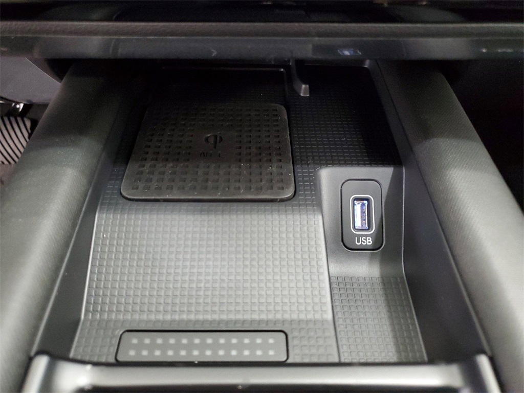 Vehicle image 29 of 30
