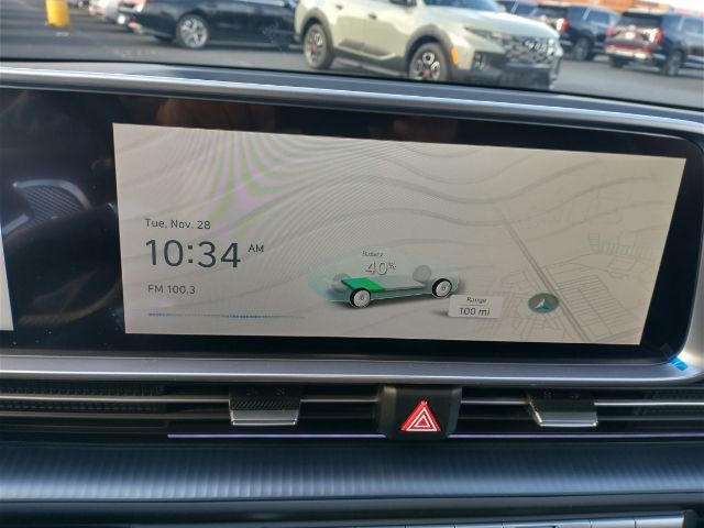 Vehicle image 11 of 17