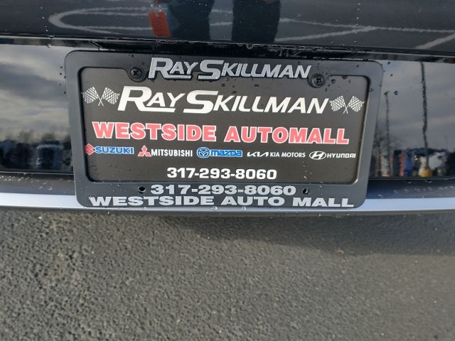 Vehicle image 16 of 17