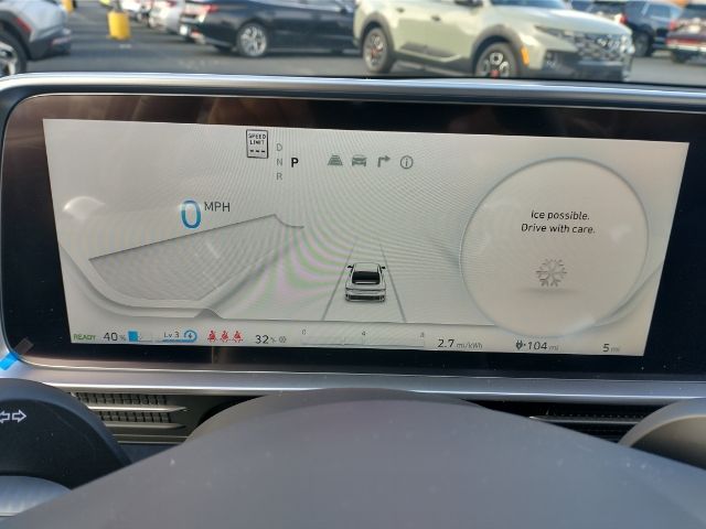 Vehicle image 15 of 17
