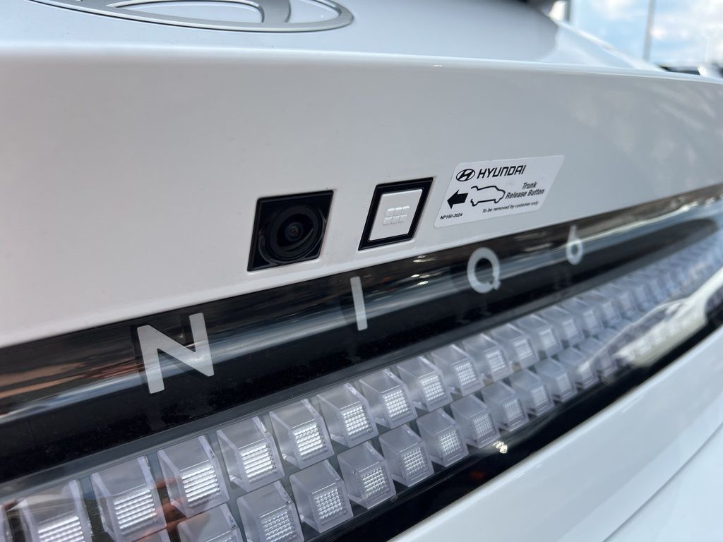 2024 Hyundai IONIQ 6 SEL Image 37 of 46