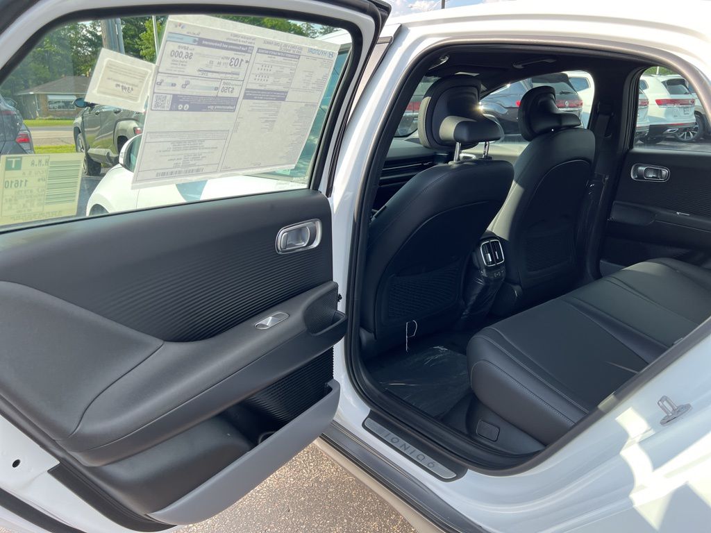2024 Hyundai IONIQ 6 SEL Image 29 of 46