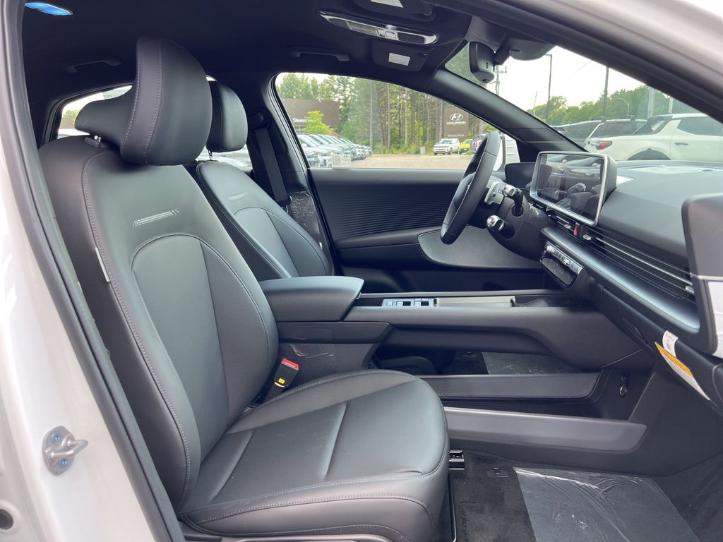 2024 Hyundai IONIQ 6 SEL Image 19 of 46
