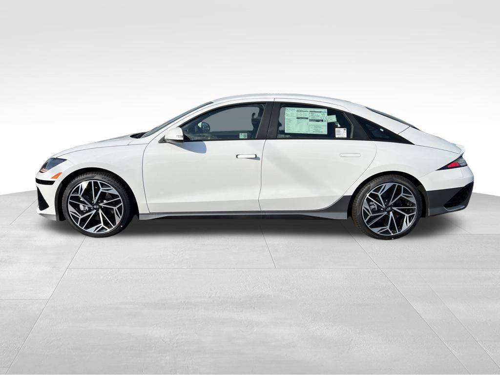 2024 Hyundai IONIQ 6 SEL Image 9 of 46