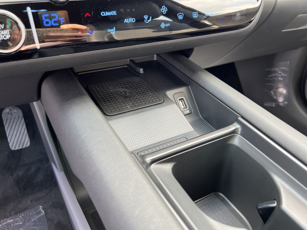 2024 Hyundai IONIQ 6 SEL Image 38 of 46