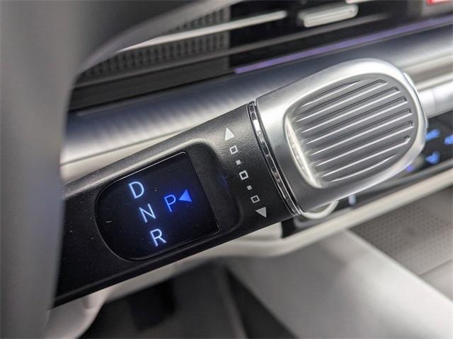 2024 Hyundai IONIQ 6 SEL Image 24 of 27