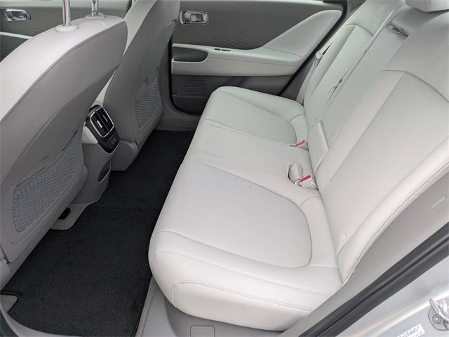 2024 Hyundai IONIQ 6 SEL Image 12 of 27
