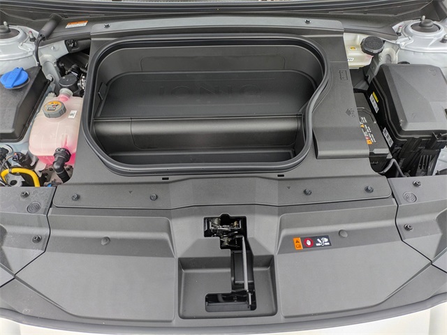 2024 Hyundai IONIQ 6 SEL Image 9 of 27