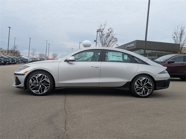 2024 Hyundai IONIQ 6 SEL Image 8 of 27