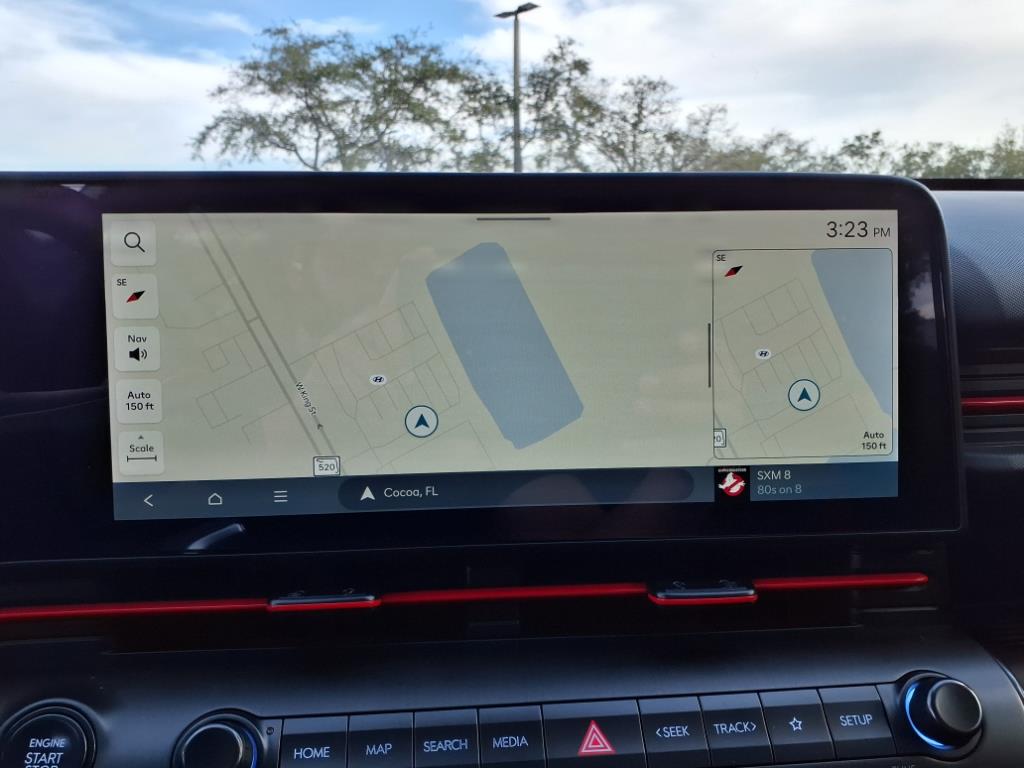 Vehicle image 22 of 36