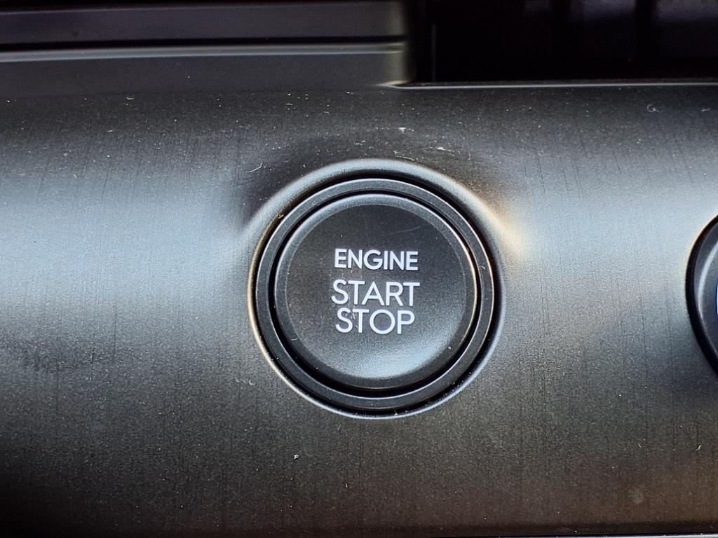 Vehicle image 26 of 36