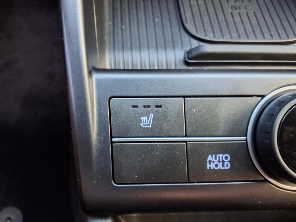 Vehicle image 25 of 36