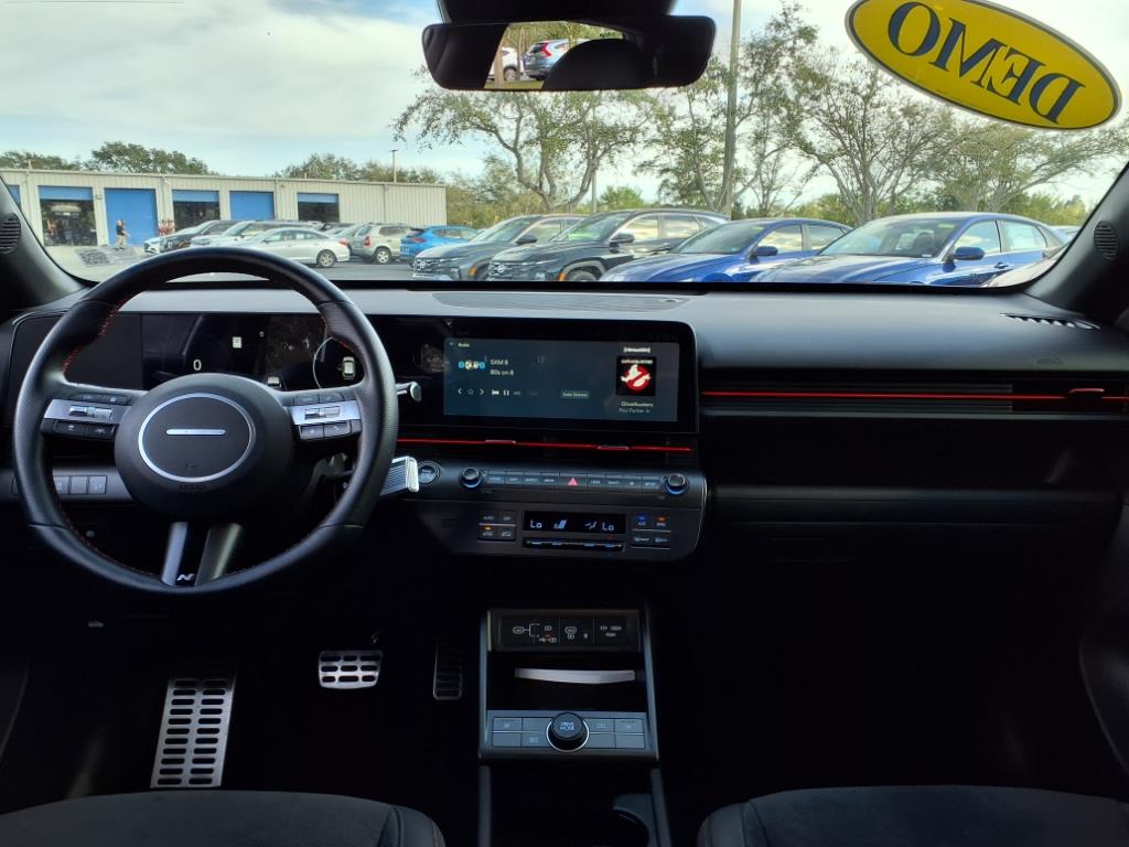 Vehicle image 16 of 36
