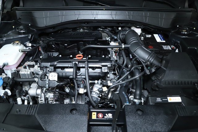 Vehicle image 40 of 46