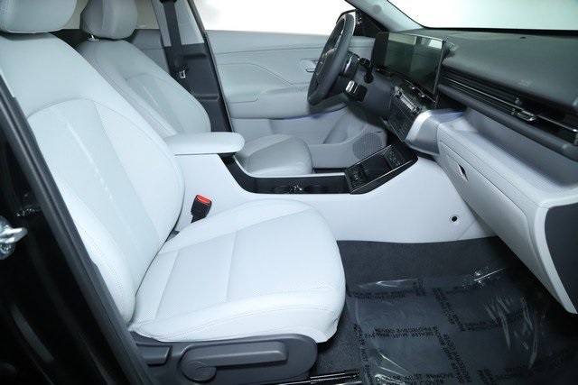 Vehicle image 39 of 46