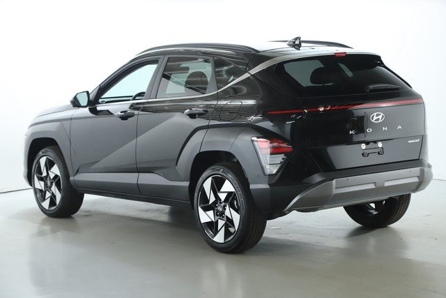 Vehicle image 12 of 46