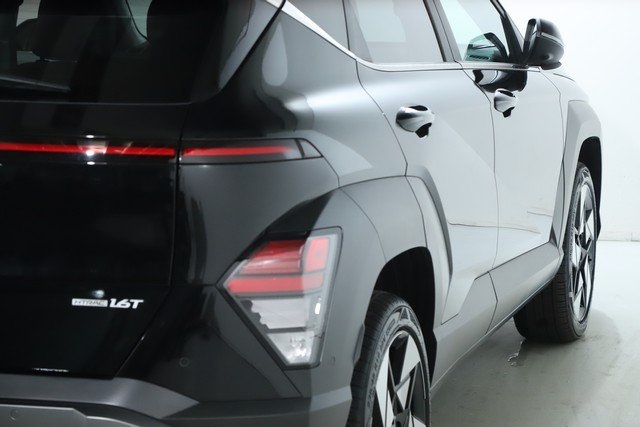 Vehicle image 10 of 46