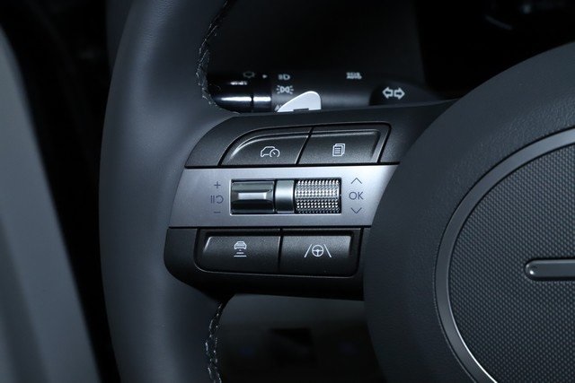 Vehicle image 26 of 46