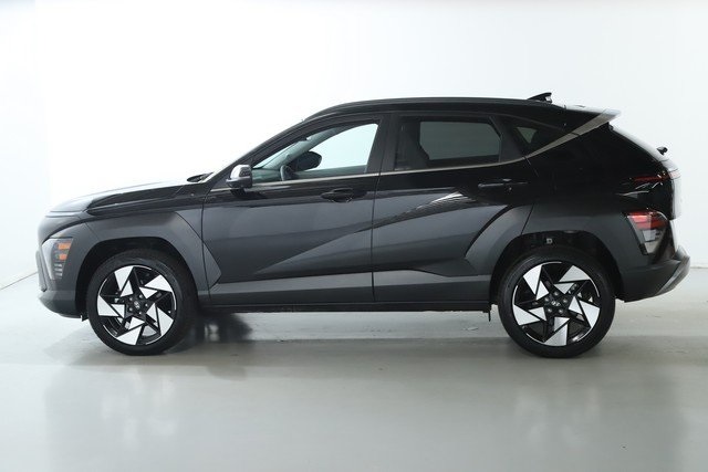 Vehicle image 13 of 46