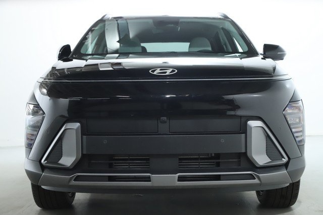 Vehicle image 4 of 46