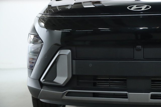 Vehicle image 14 of 46