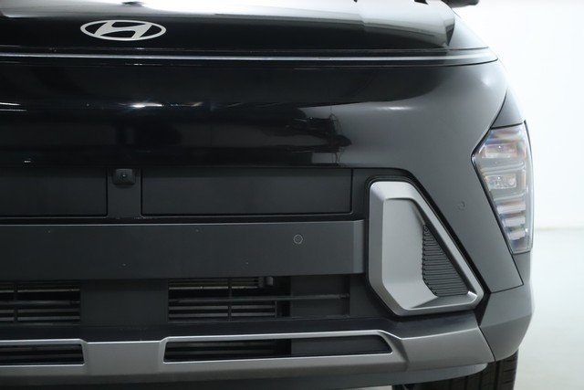 Vehicle image 15 of 46