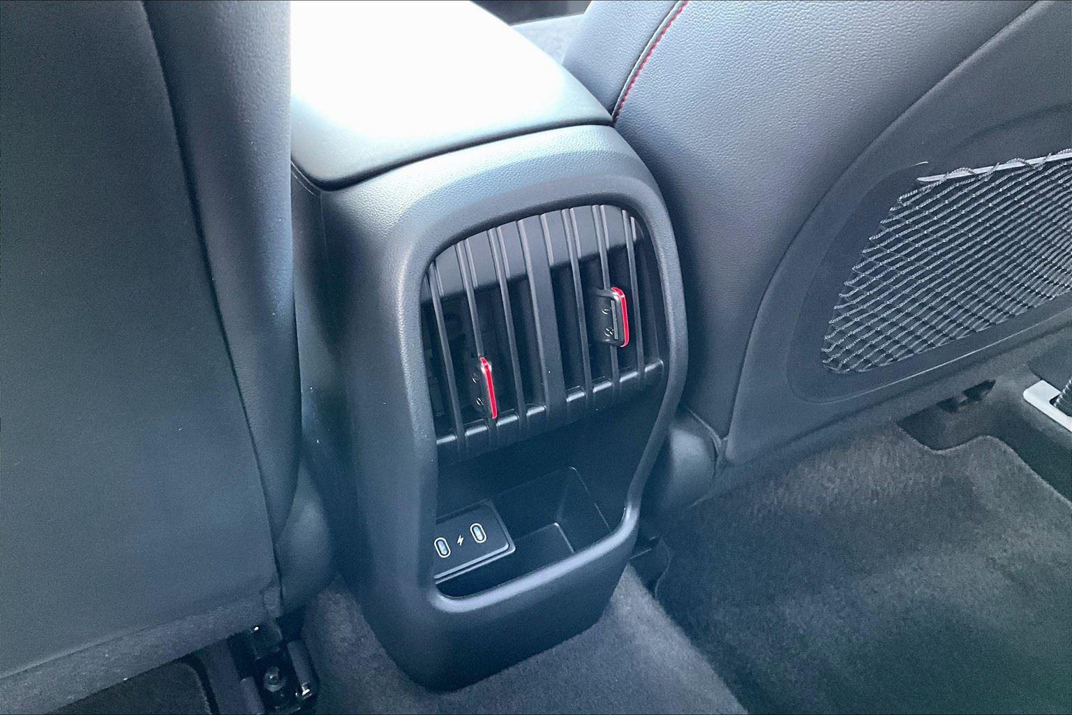 Vehicle image 23 of 39