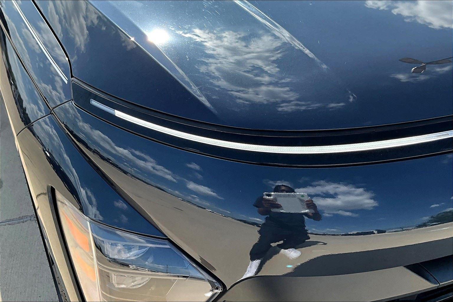 Vehicle image 28 of 39