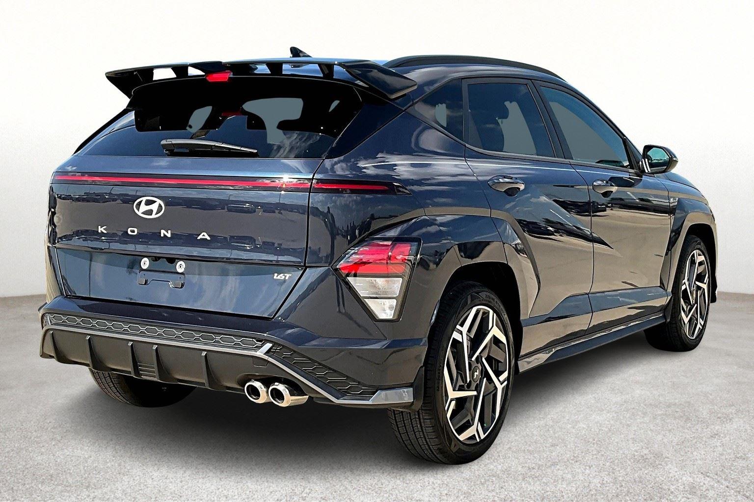 Vehicle image 4 of 39