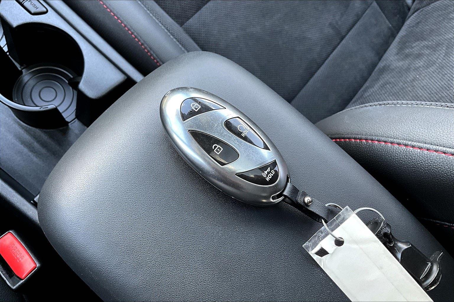 Vehicle image 24 of 39