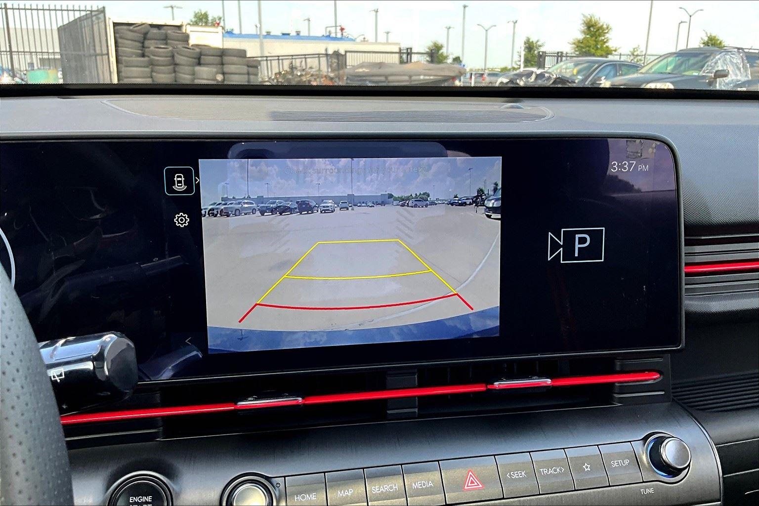 Vehicle image 20 of 39