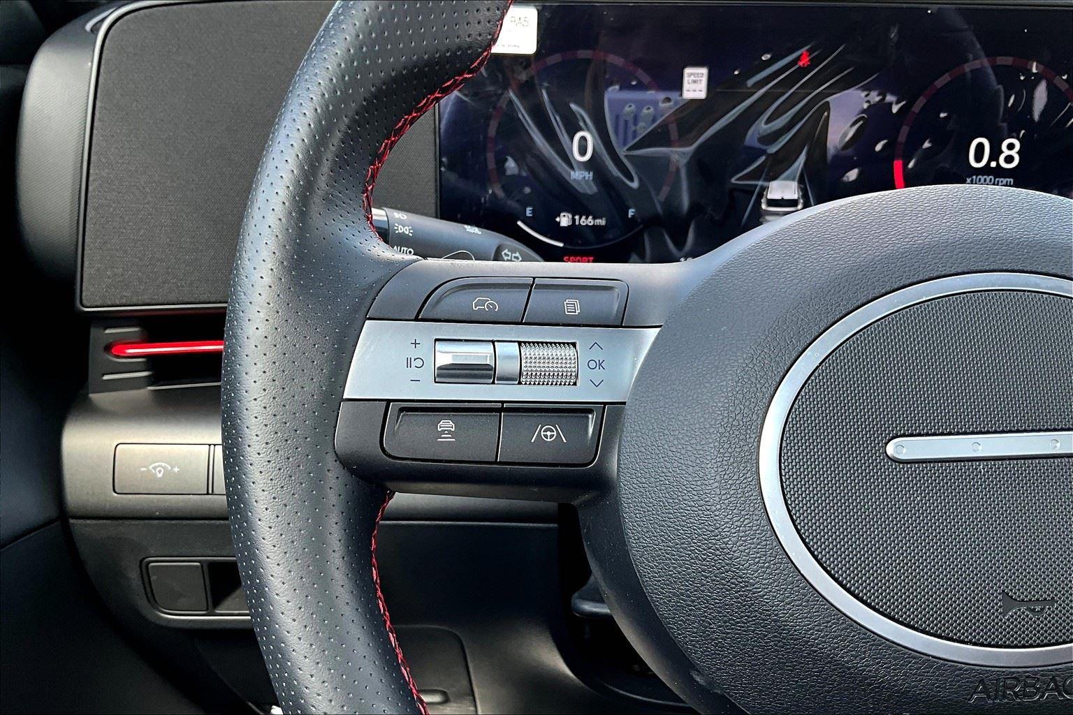 Vehicle image 19 of 39