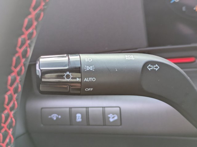 Vehicle image 29 of 36