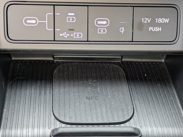 Vehicle image 34 of 36