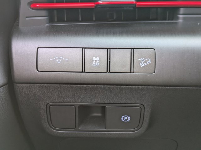 Vehicle image 24 of 36
