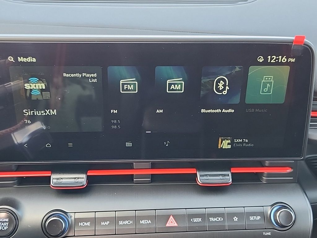 Vehicle image 26 of 29