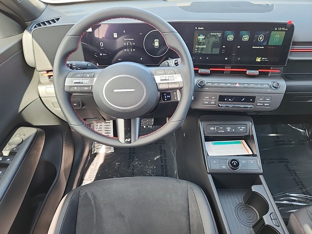 Vehicle image 21 of 29